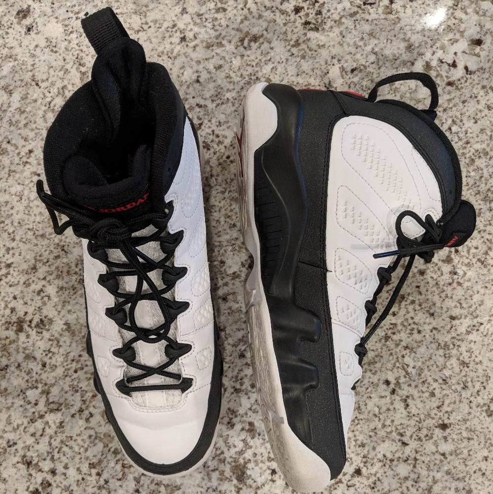 Air Jordan 9 Retro BG